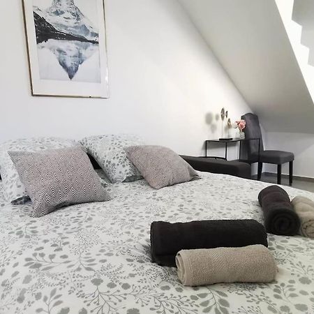 L'Elegant Duplex - Clim I Wifi I Proche Du Centre-Ville Мирамас Экстерьер фото
