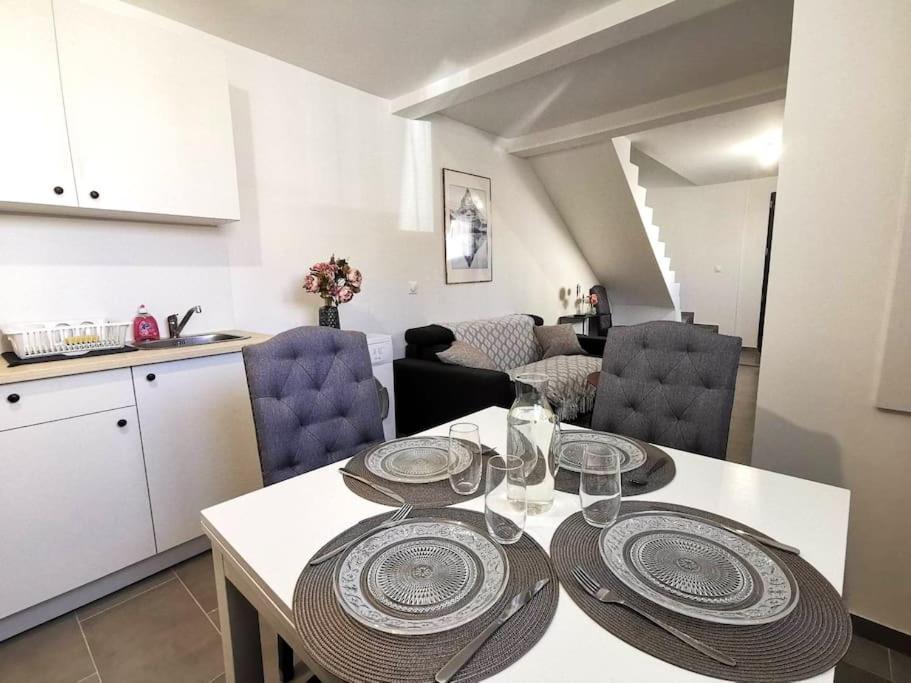 L'Elegant Duplex - Clim I Wifi I Proche Du Centre-Ville Мирамас Экстерьер фото